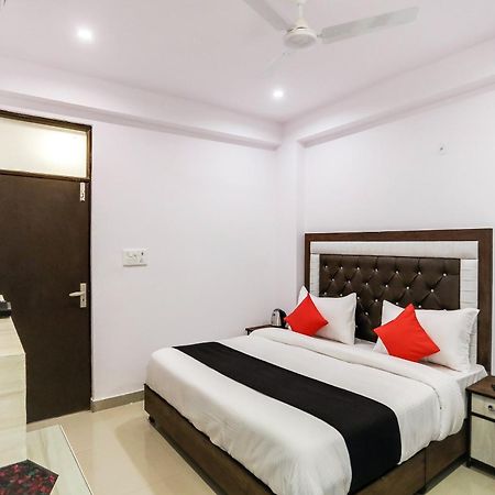 Hotel O Golden Stone Ghaziabad Buitenkant foto
