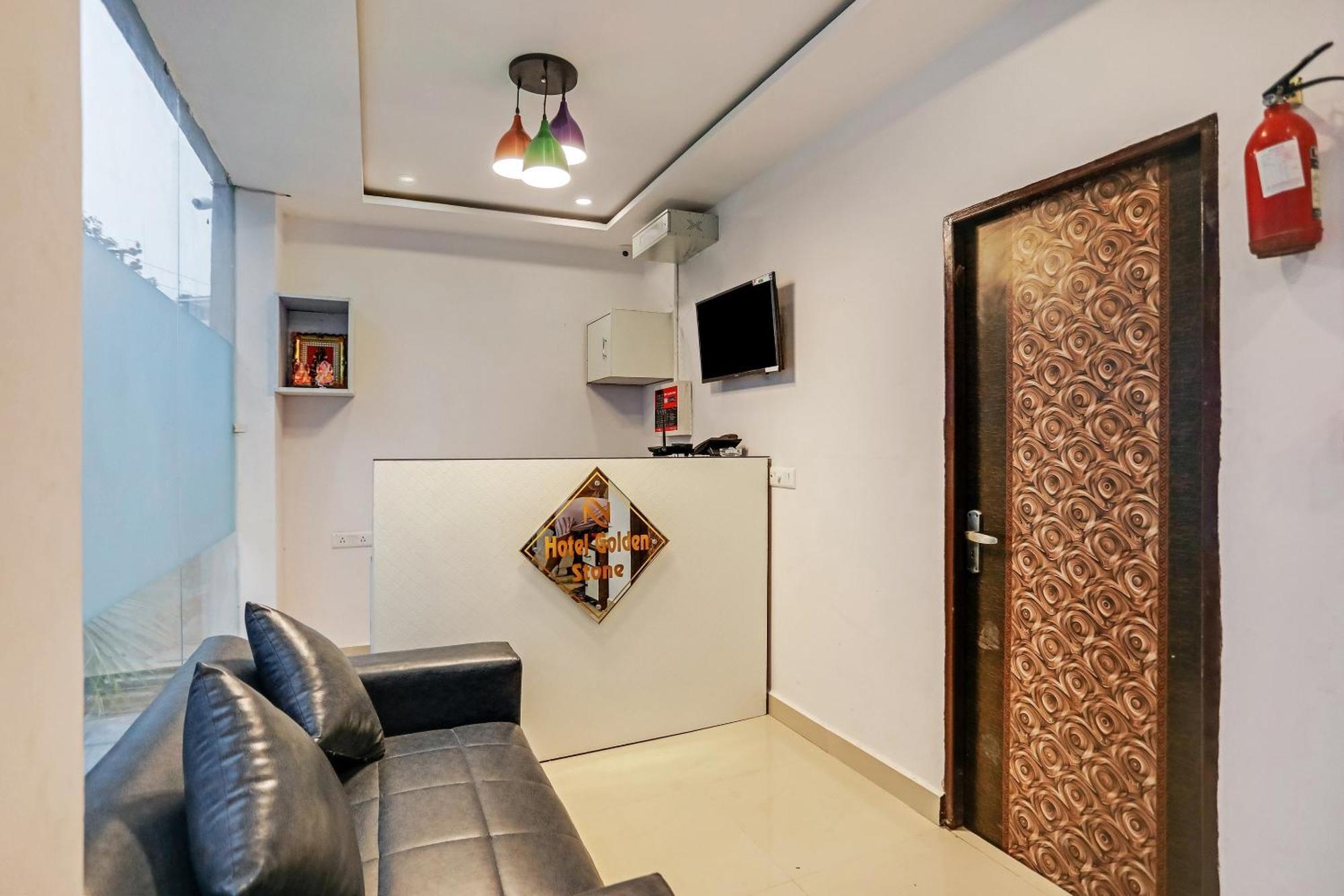 Hotel O Golden Stone Ghaziabad Buitenkant foto