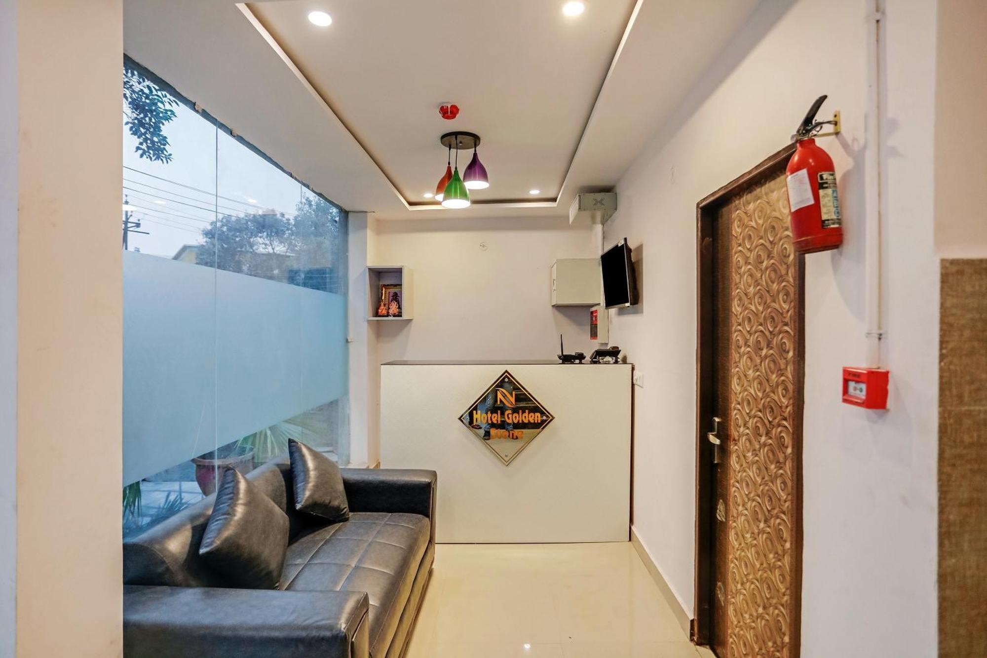 Hotel O Golden Stone Ghaziabad Buitenkant foto